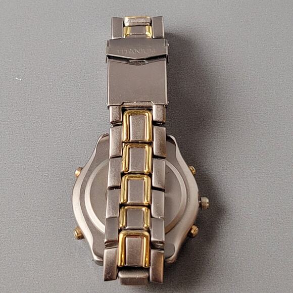 Vintage Titanium Chronograph Wristwatch - Two-Tone Band, Japan Quartz Movement - Picture 12 of 16